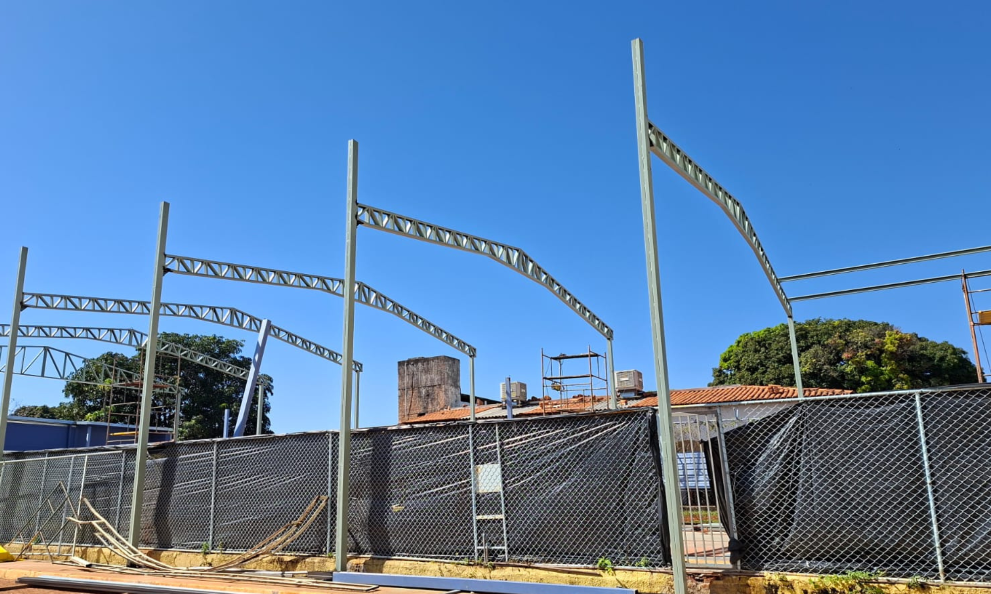 Escola Fátima amplia espaços esportivos.
